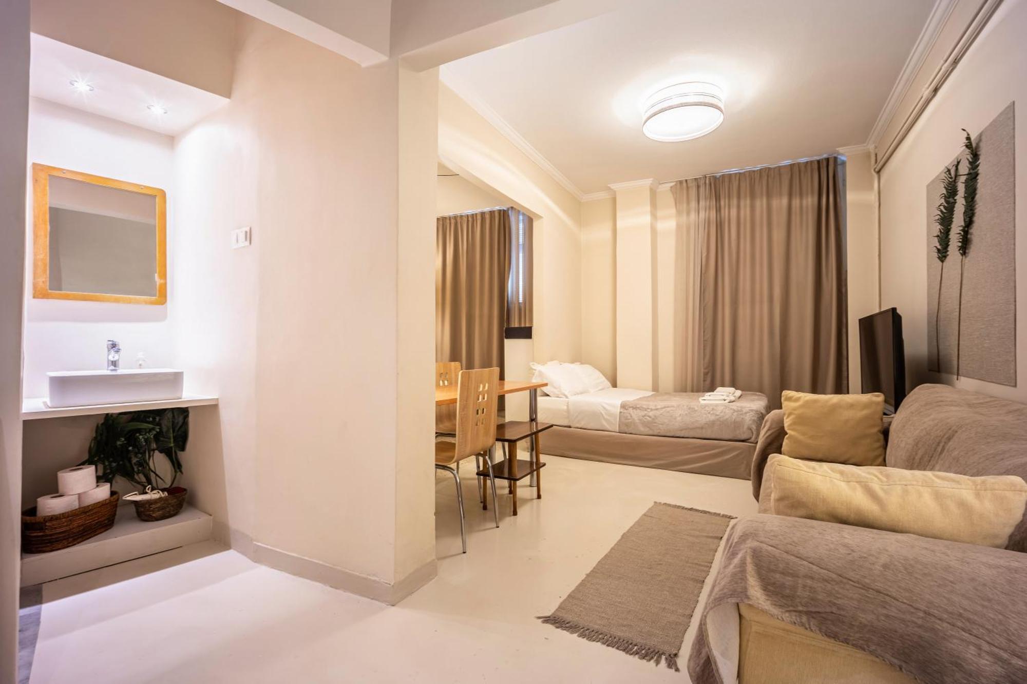 Filopappou Decent Apartment Αθήνα Εξωτερικό φωτογραφία