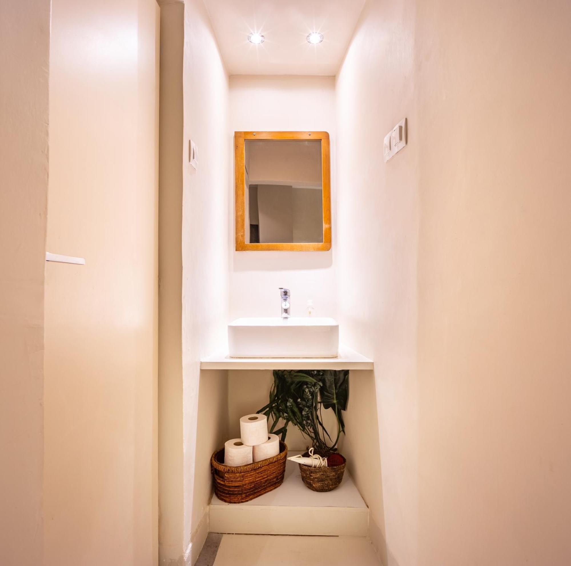 Filopappou Decent Apartment Αθήνα Εξωτερικό φωτογραφία